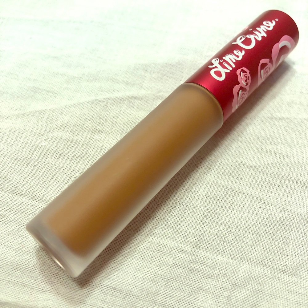 Velvetine Liquid Lipstick in Shroom